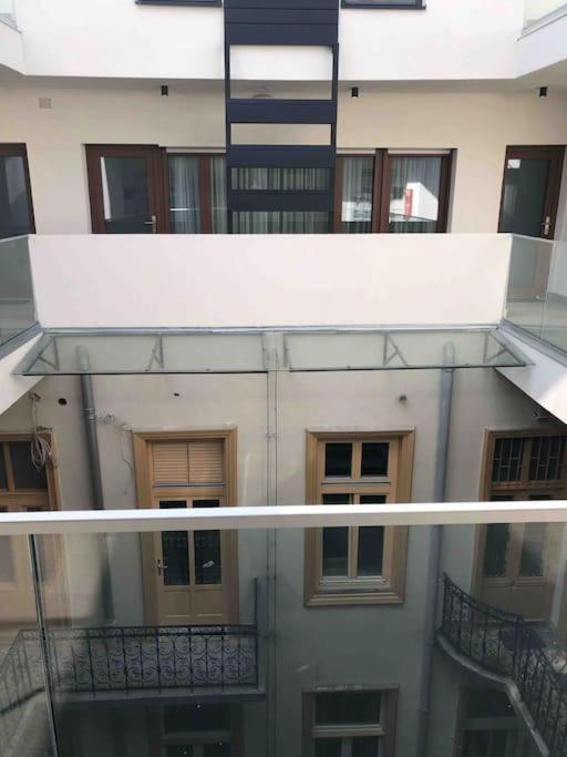 Luxury Cozy 2 Bdr Downtown Apt.2 Budapest Exterior photo